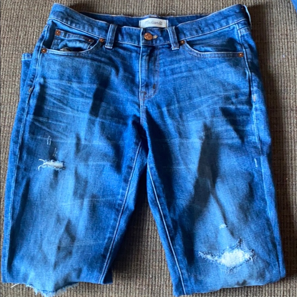 Madewell distressed slim boyjean size 26